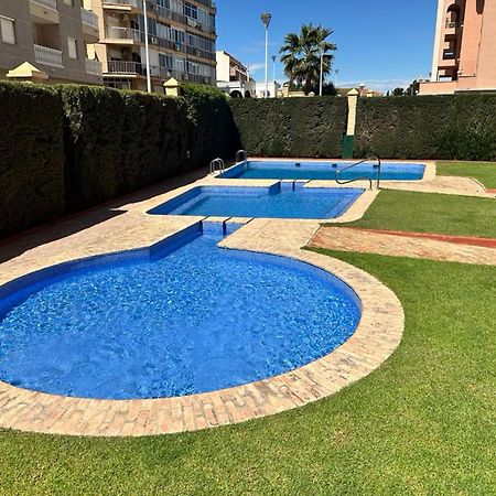 Beach Apartament In Torrevieja Eksteriør billede