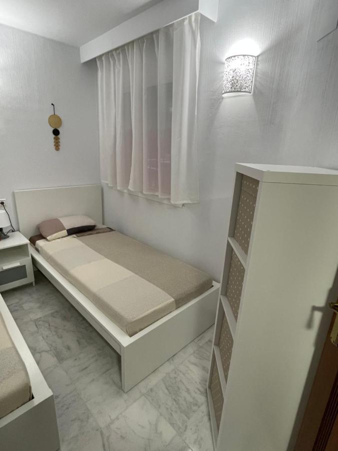 Beach Apartament In Torrevieja Eksteriør billede